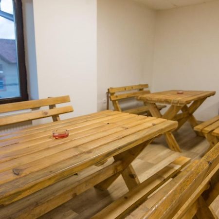 Viktorijini Konaci Aparthotel Kremna Ngoại thất bức ảnh