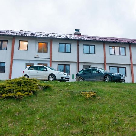 Viktorijini Konaci Aparthotel Kremna Ngoại thất bức ảnh